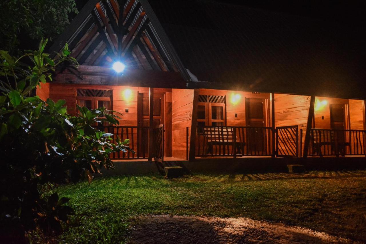 Cinnamon Village Sinharaja Deniyaya Buitenkant foto