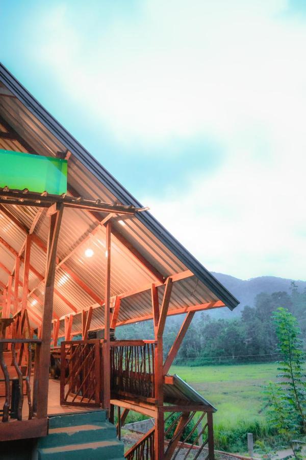 Cinnamon Village Sinharaja Deniyaya Buitenkant foto